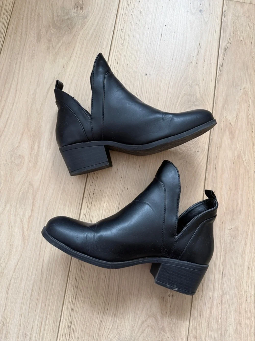Wild Diva V cutout ankle booties
